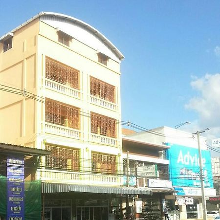 Cube Hostel Krabi town Exteriör bild