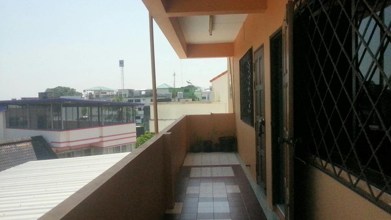 Cube Hostel Krabi town Exteriör bild